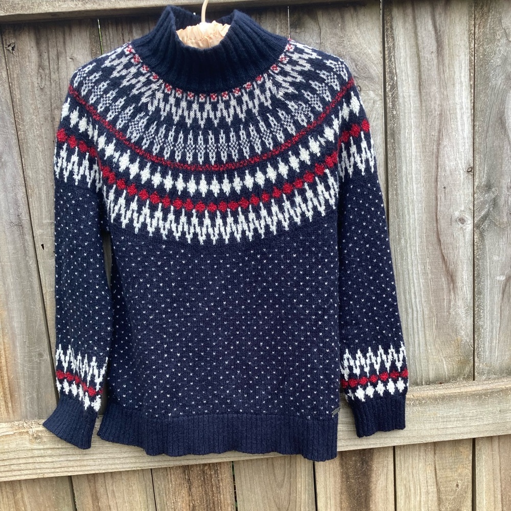 Eddie Bauer Navy and Red Turtleneck Sweater - Picture 1 of 8